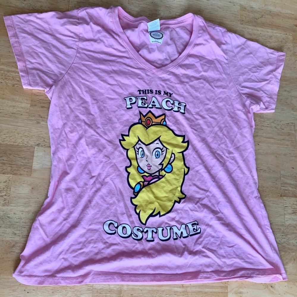 Nintendo Princess Peach T-Shirt